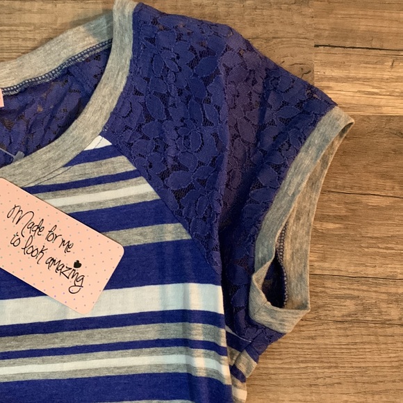 Short Sleeve Striped Top Sz XL Juniors Sz XL NWT - Picture 2 of 3